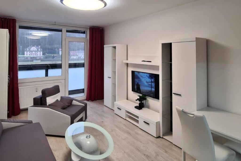 Utulny Apartman V Centru, S Krasnym Vyhledem Decin Ngoại thất bức ảnh